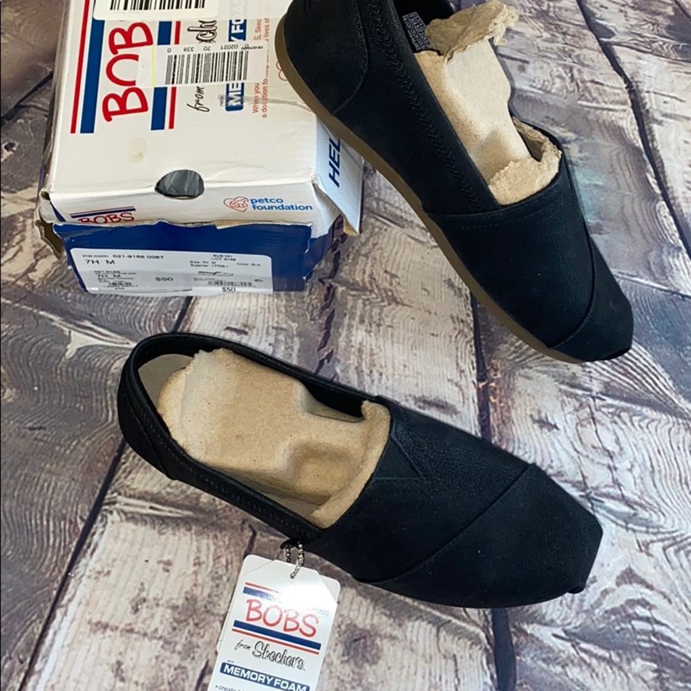 Bobs sketchers 7.5 New black sip ons
